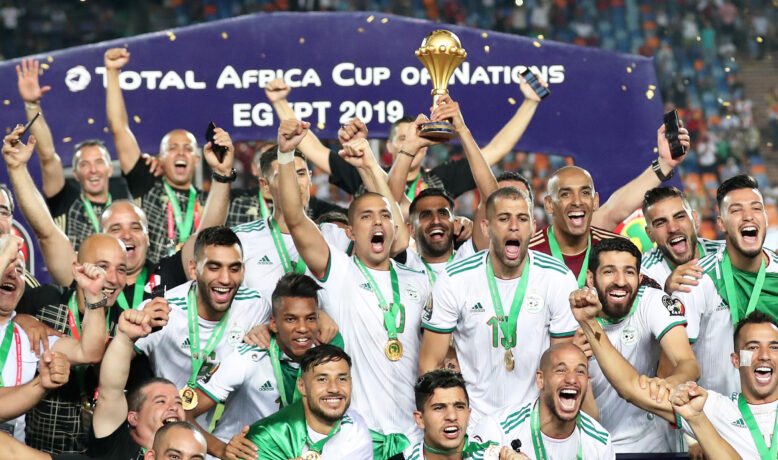 المنتخب الجزائري يواصل تحطيم الأرقام القياسية