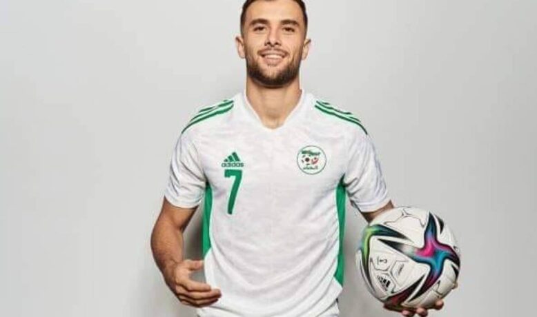مزياني يسجل أولى أهدافه مع المنتخب الجزائري