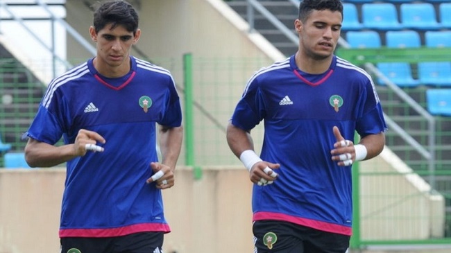 حارس المنتخب المغربي على رادار برشلونة