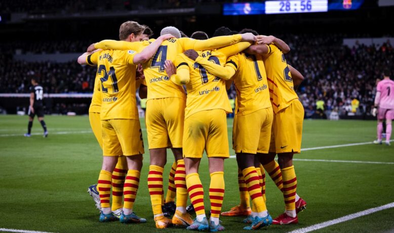 7 لاعبون فقط يضمنوا بقاءهم في برشلونة