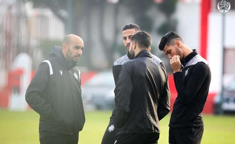 معسكر مغلق للوداد قبل مواجهة بيترو