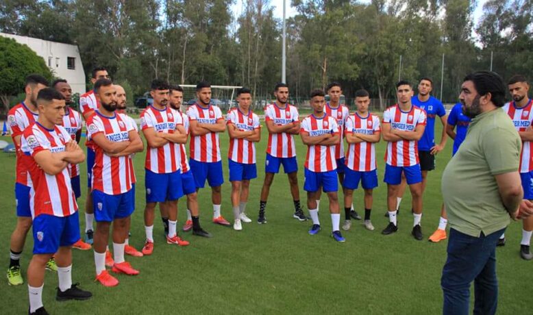 المغرب التطواني يمدد عقد لاعبه