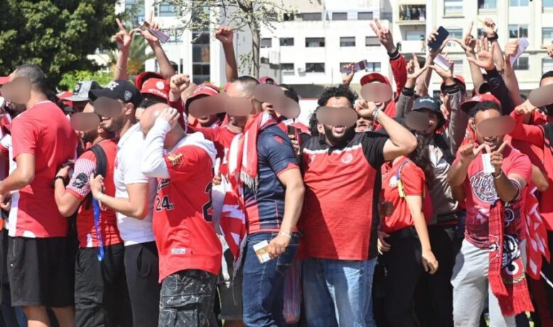 تذاكر مباريات الوداد تُقسّم جماهير الفريق