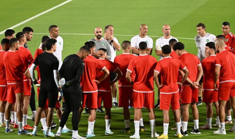 الأسود يستأنفون تداريبهم بحصة مسائية