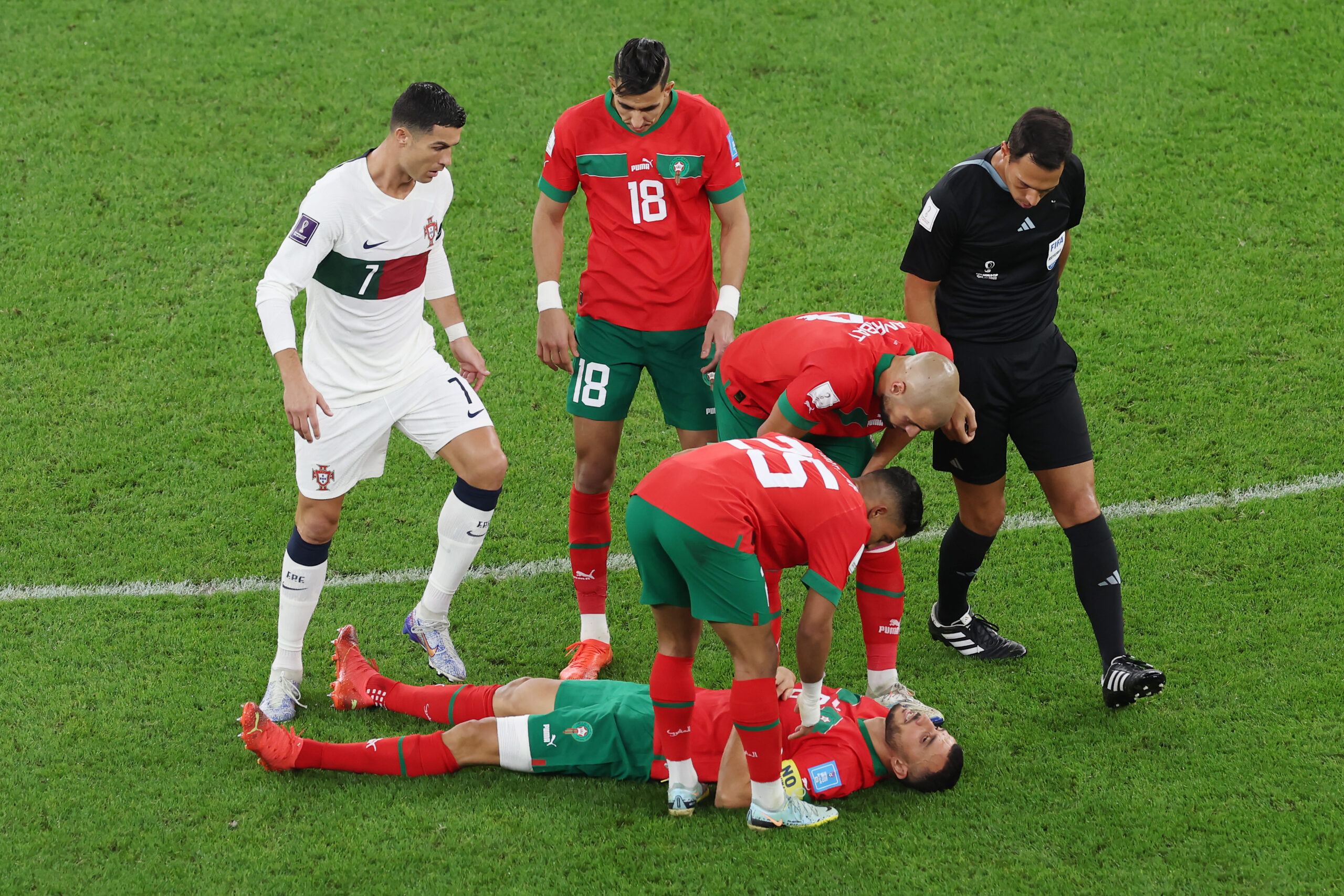 دفاع الأسود يسترجع عافيته قبل مواجهة فرنسا
