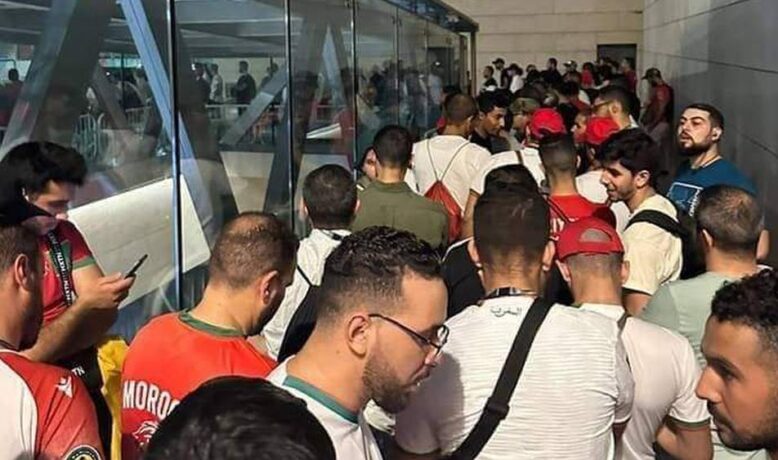 عراقيل ومشاكل بالجملة تواجه الجماهير المغربية الراغبة في التنقل إلى قطر لمساندة الأسود