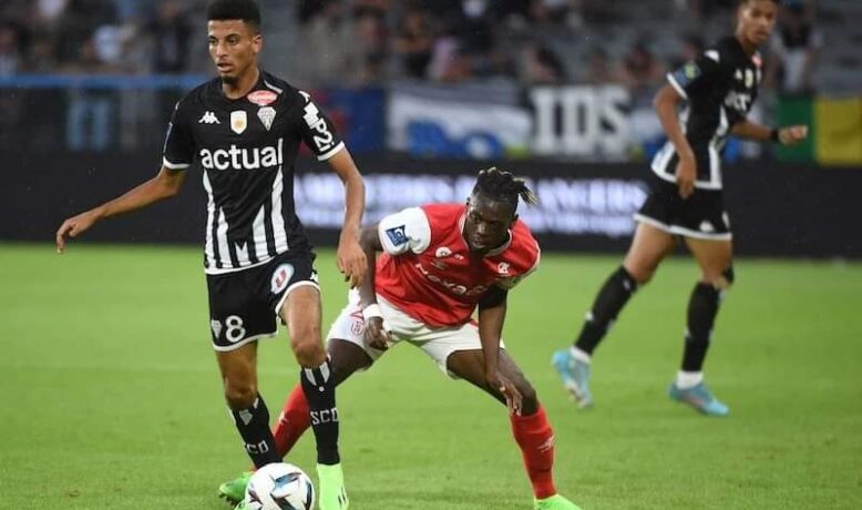 أوناحي يحقق رقما قياسيا جديدا بعد ليونيل ميسي