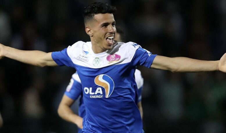 الكاف يتوج حركاس أفضل لاعب