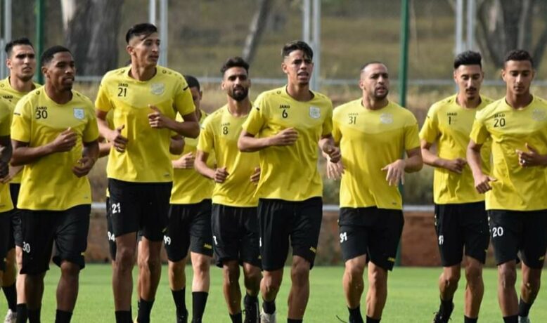 الدفاع الحسني الجديدي يدخل معسكرا إعداديا لترتيب أوراقه