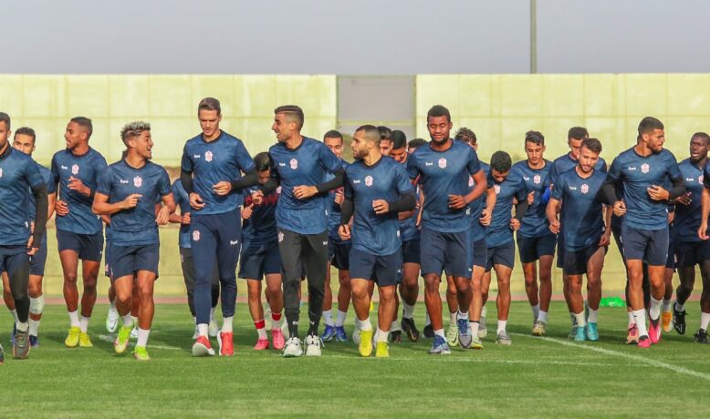 الضور ينجح في إقناع لاعبي الحسينة بالعودة للتداريب
