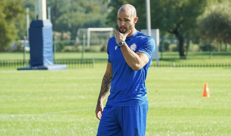 المعد البدني الجديد للوداد يفاجئ اللاعبين بقرار جديد