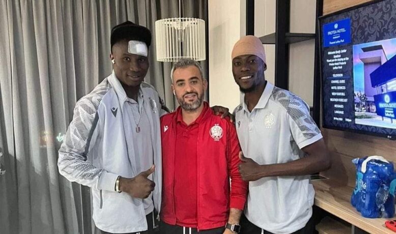 الطاقم الطبي للوداد يطمئن الجماهير بعد إصابة سامبو وزولا