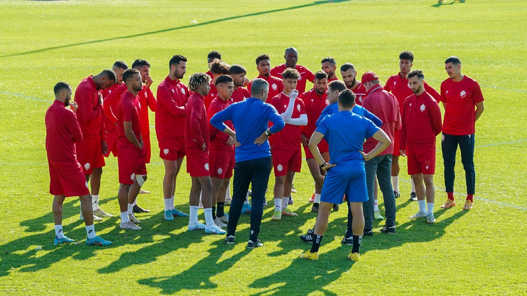 الوداد يبرمج معسكرا مغلقا لإياب مواجهة الأهلي
