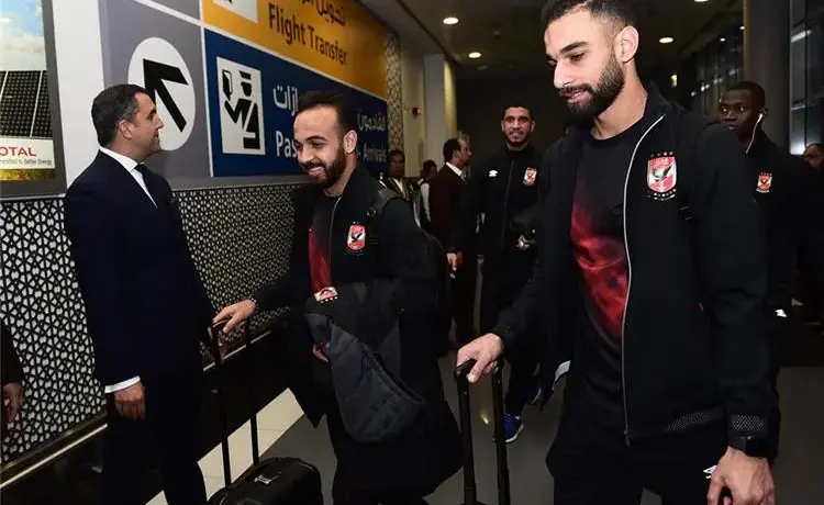 الأهلي يشد رحاله للمغرب لملاقاة الوداد في النهائي