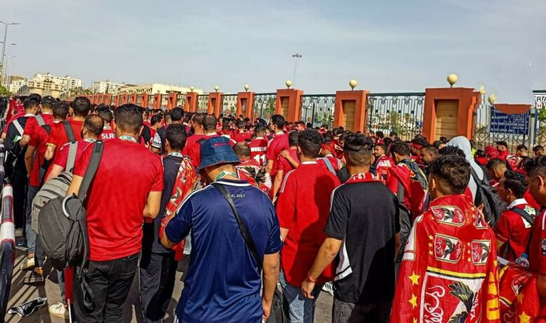 إجراءات أمنية تنظيمية مشددة بمحيط ملعب القاهرة قبل مباراة الأهلي الوداد