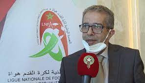 حكم ومدرب يتسببان في توقيف رئيس فريق مغربي